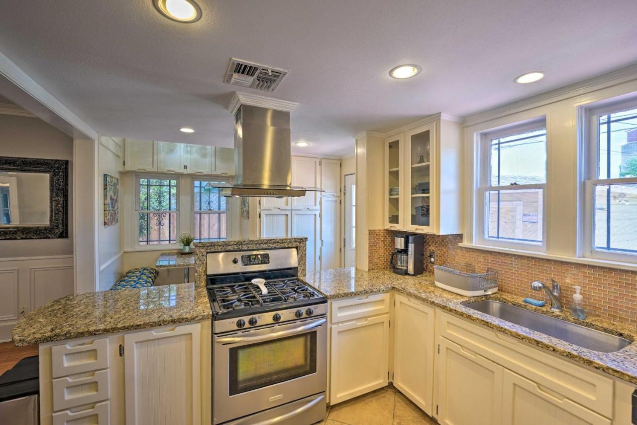 Corpus Christi Home With Pool And Hot Tub Walk To Bay المظهر الخارجي الصورة